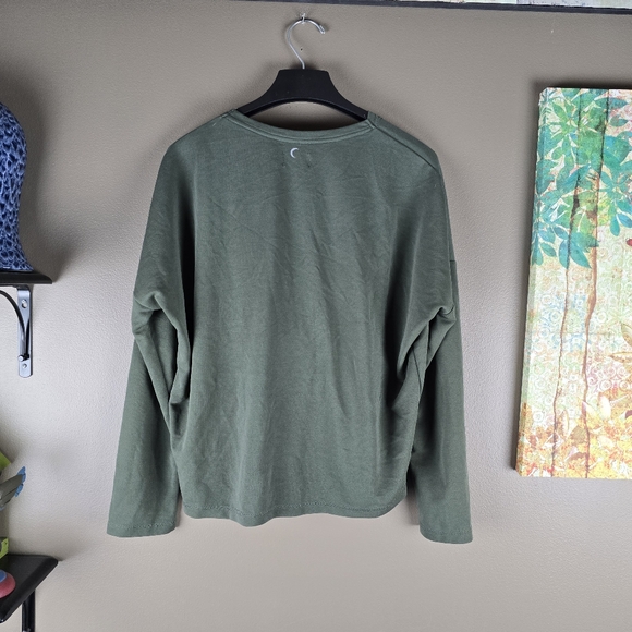 Zyia Active Cutsie Twist Shawl Top Size Large - Picture 4 of 11